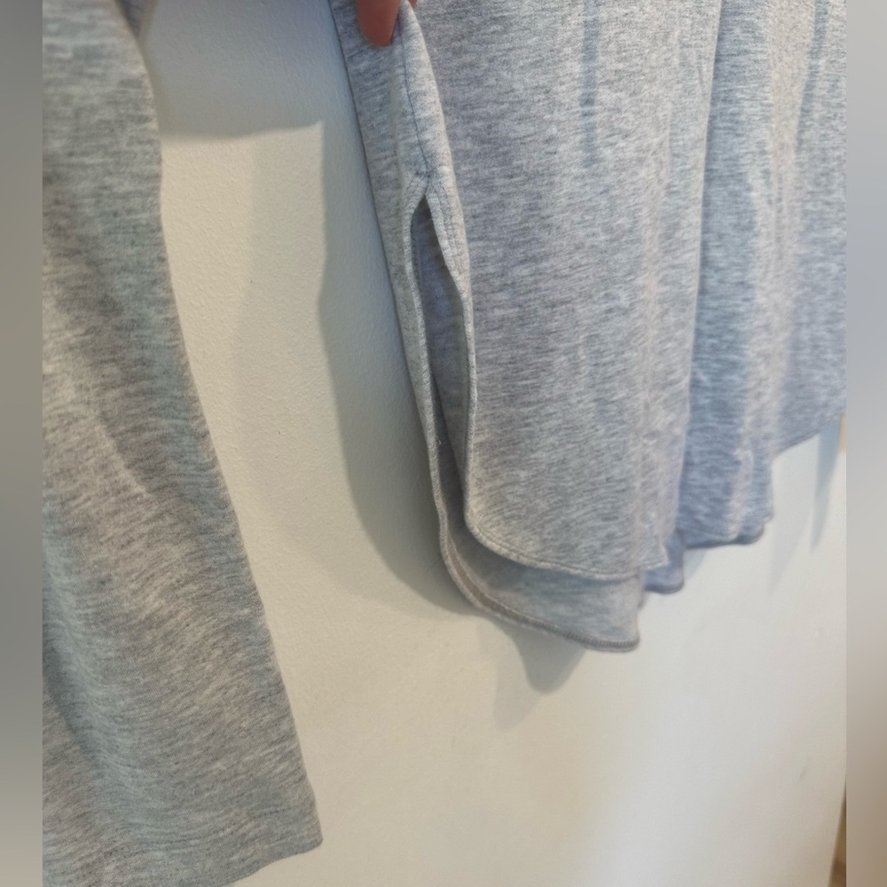 Lou & Grey Cowl Neck Pullover Sweater Womens Med Gray Long Sleeve Rayon Blend - Picture 3 of 6